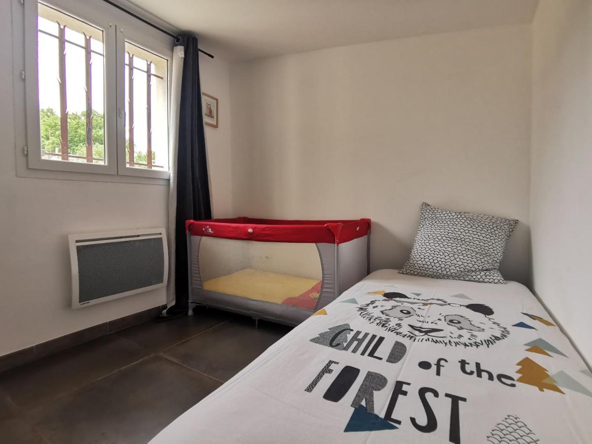 Maison De Vacances L'Hote Champetre Campagne Arlesienne Exteriér fotografie